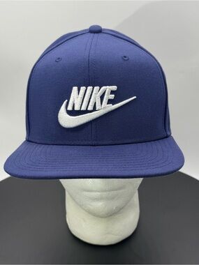 Nike hat snapback
